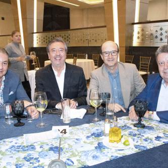 COMIDA CON SANTIAGO TABOADA | 18-04-2024